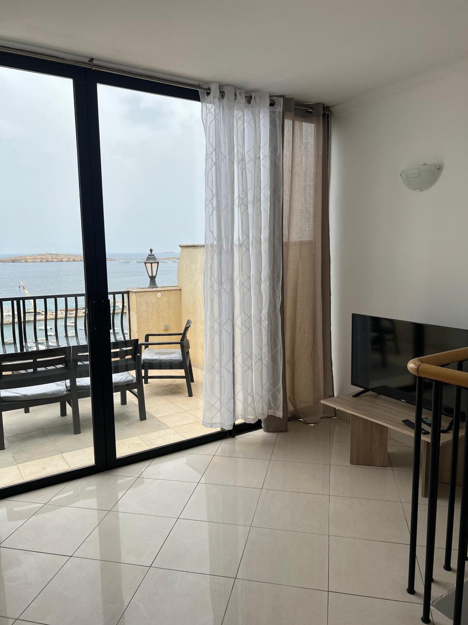세인트폴스베이 Sea View Penthouse 아파트 외부 사진